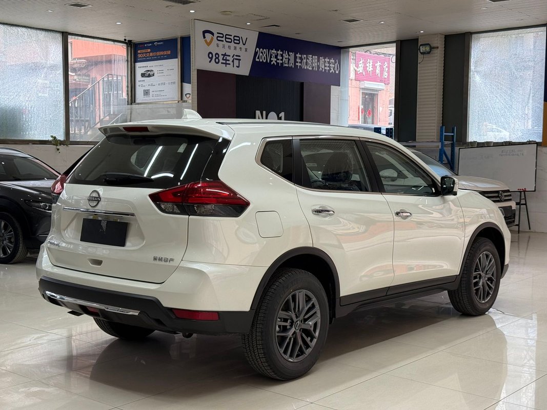 Nissan Nissan X-Trail 2025 Honor 2.0L Two-Wheel Drive Leading Edition 3