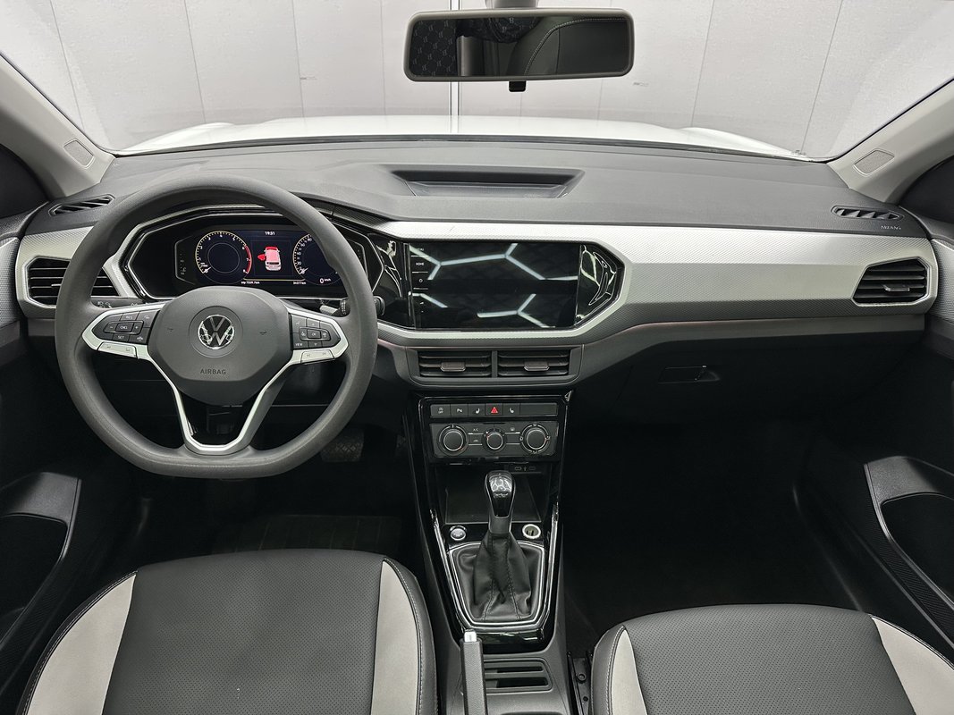 Volkswagen Taycan 6